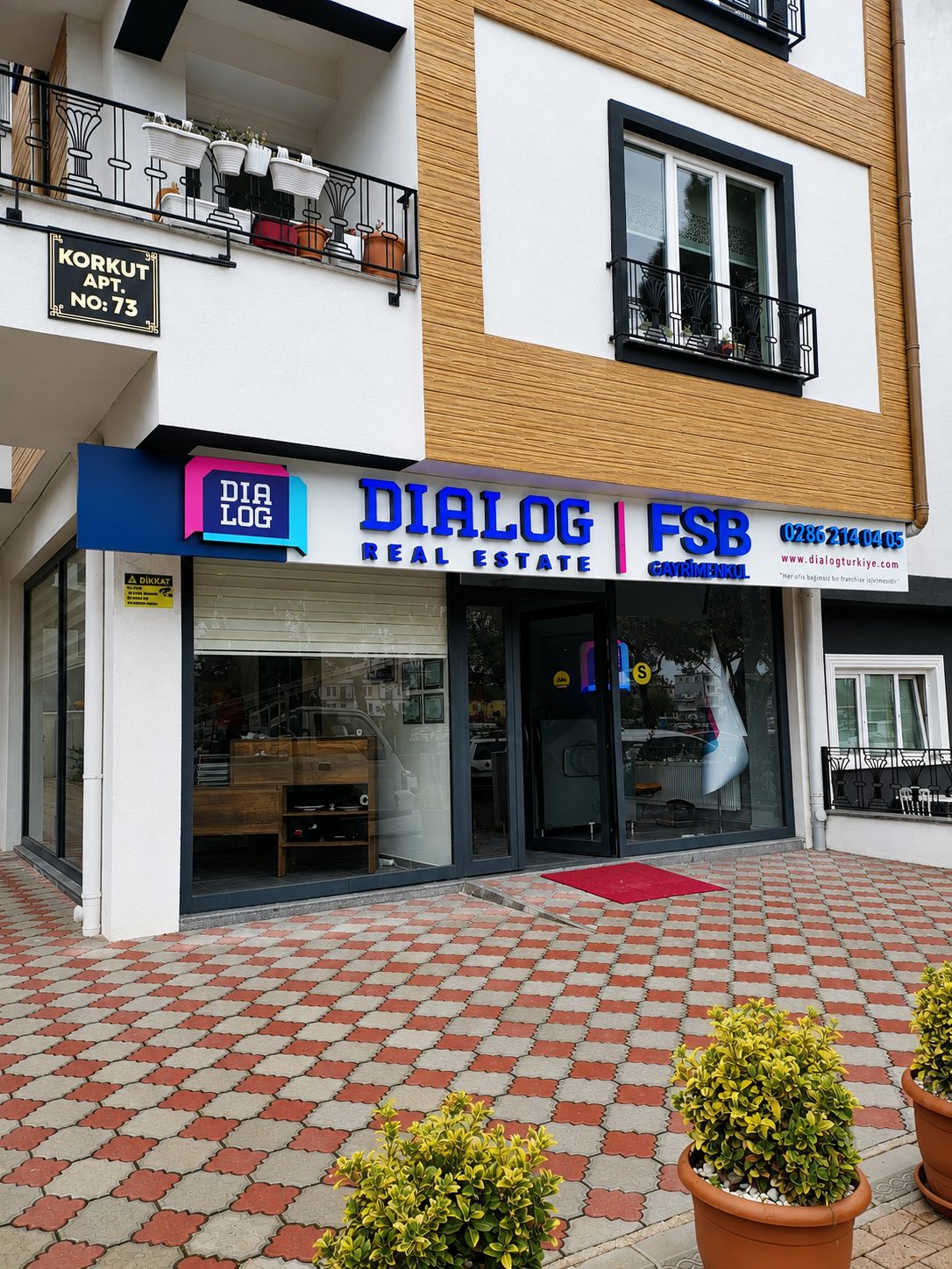 Dialog Gayrimenkul Şube Cephe Tabelaları