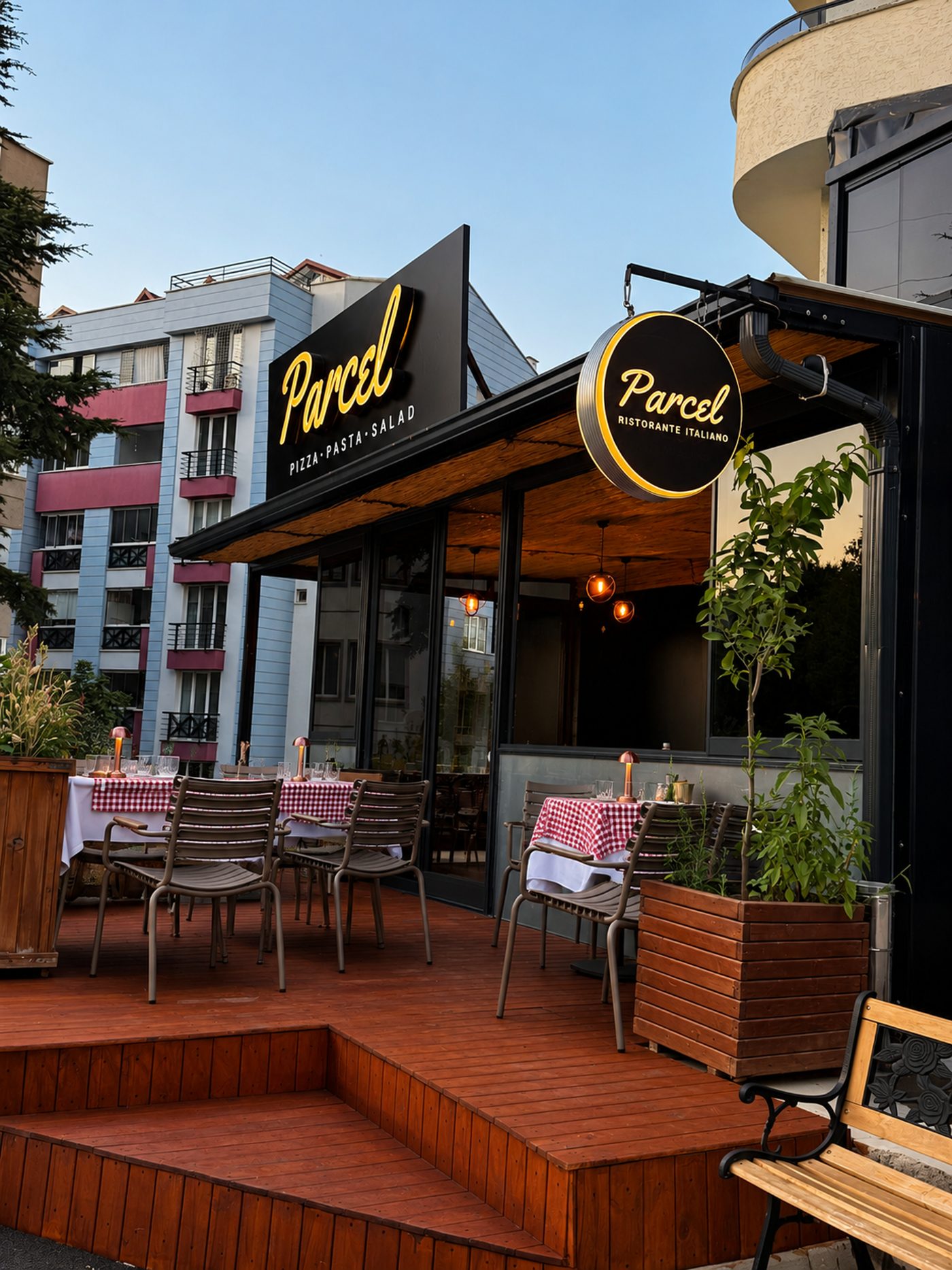 Parcel Restaurant Cephe ve Kutu Harf Uygulaması