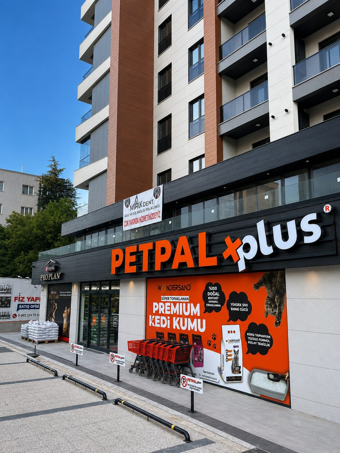Petpal Plus Mağaza Cephe Uygulamaları